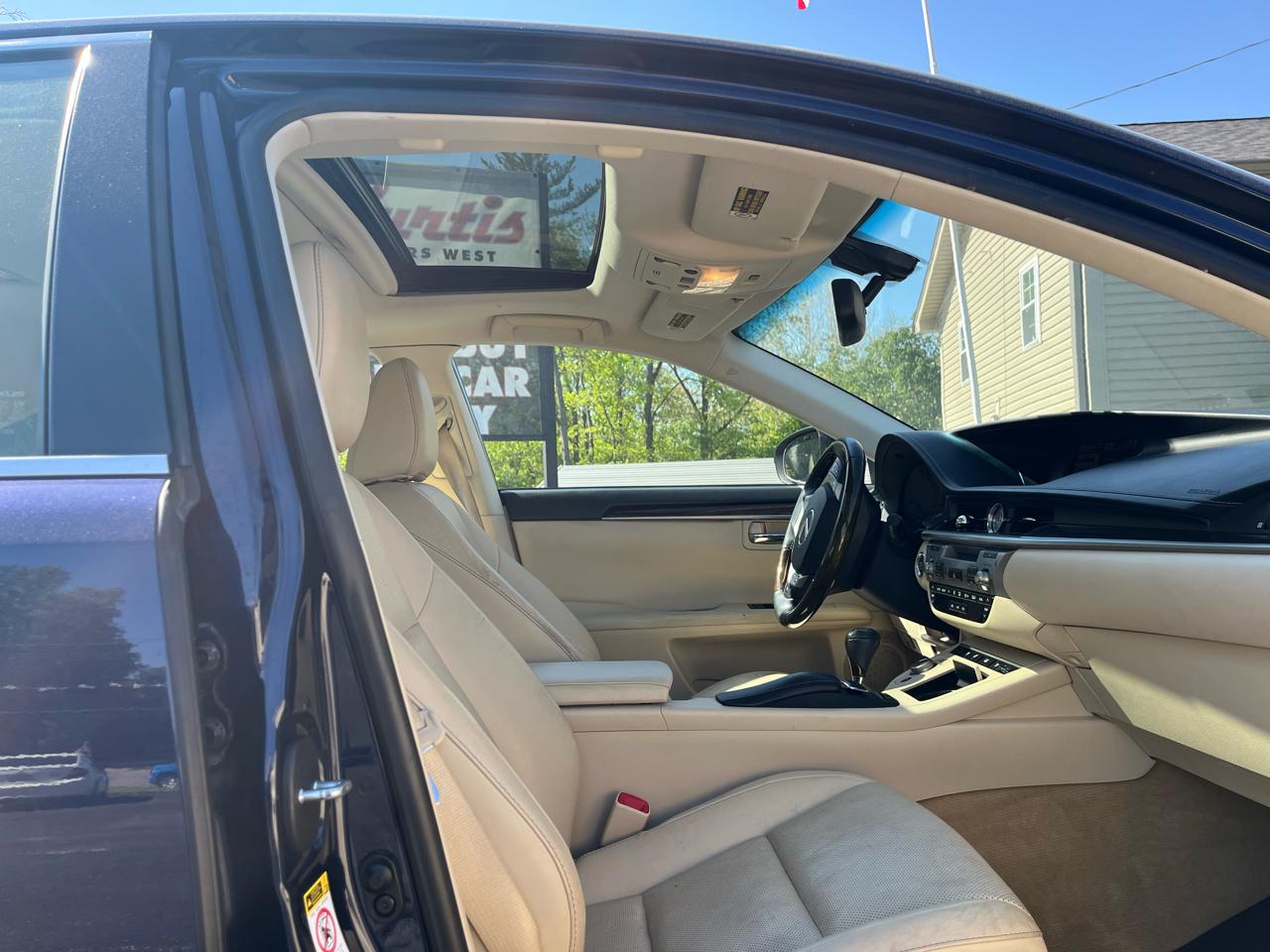 Lexus ES 350 Sedan 2014