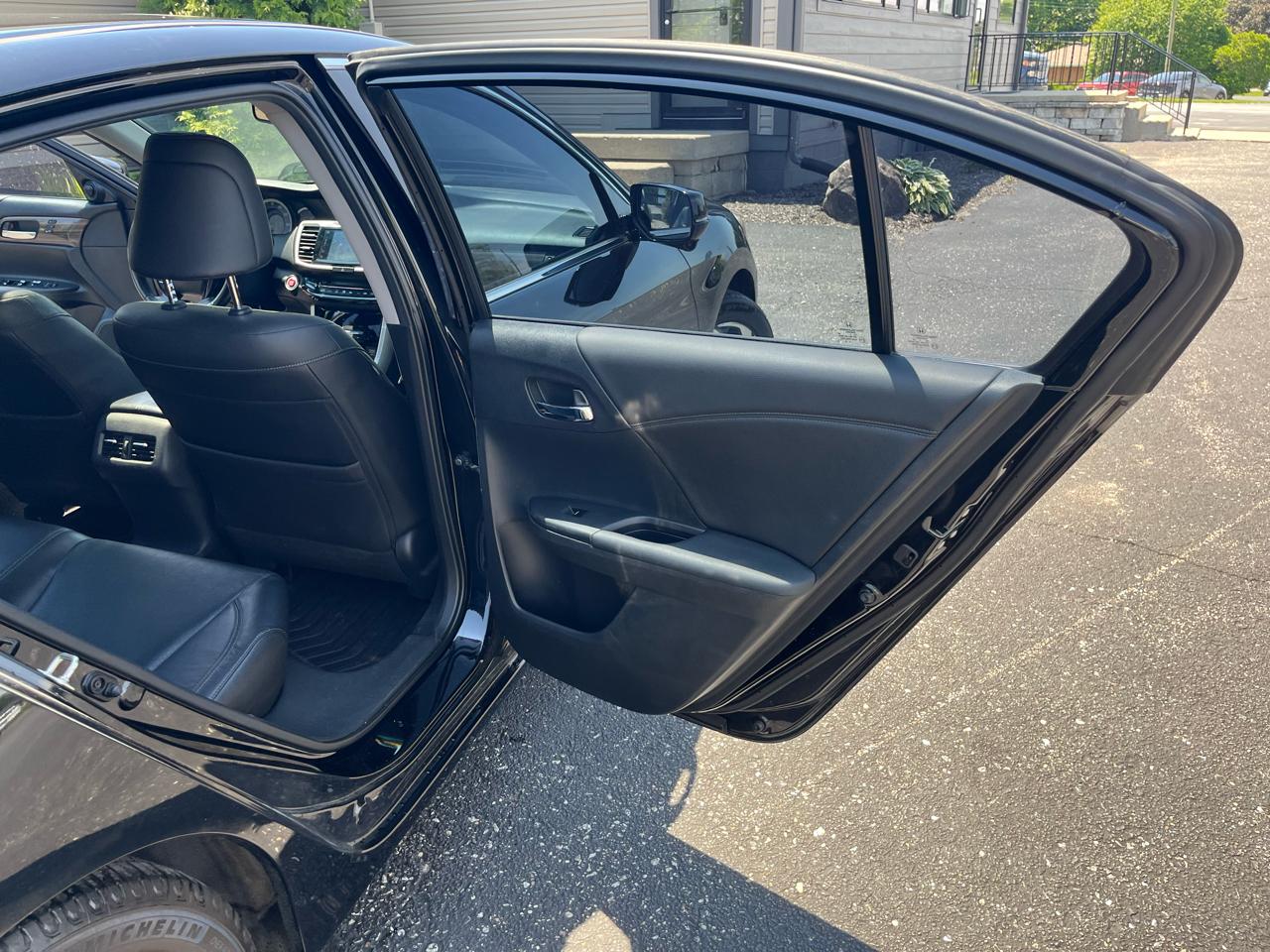 Honda Accord EX-L Sedan CVT 2016