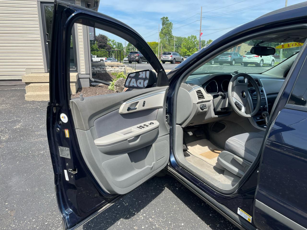 Chevrolet Traverse LS AWD w/PDC 2011