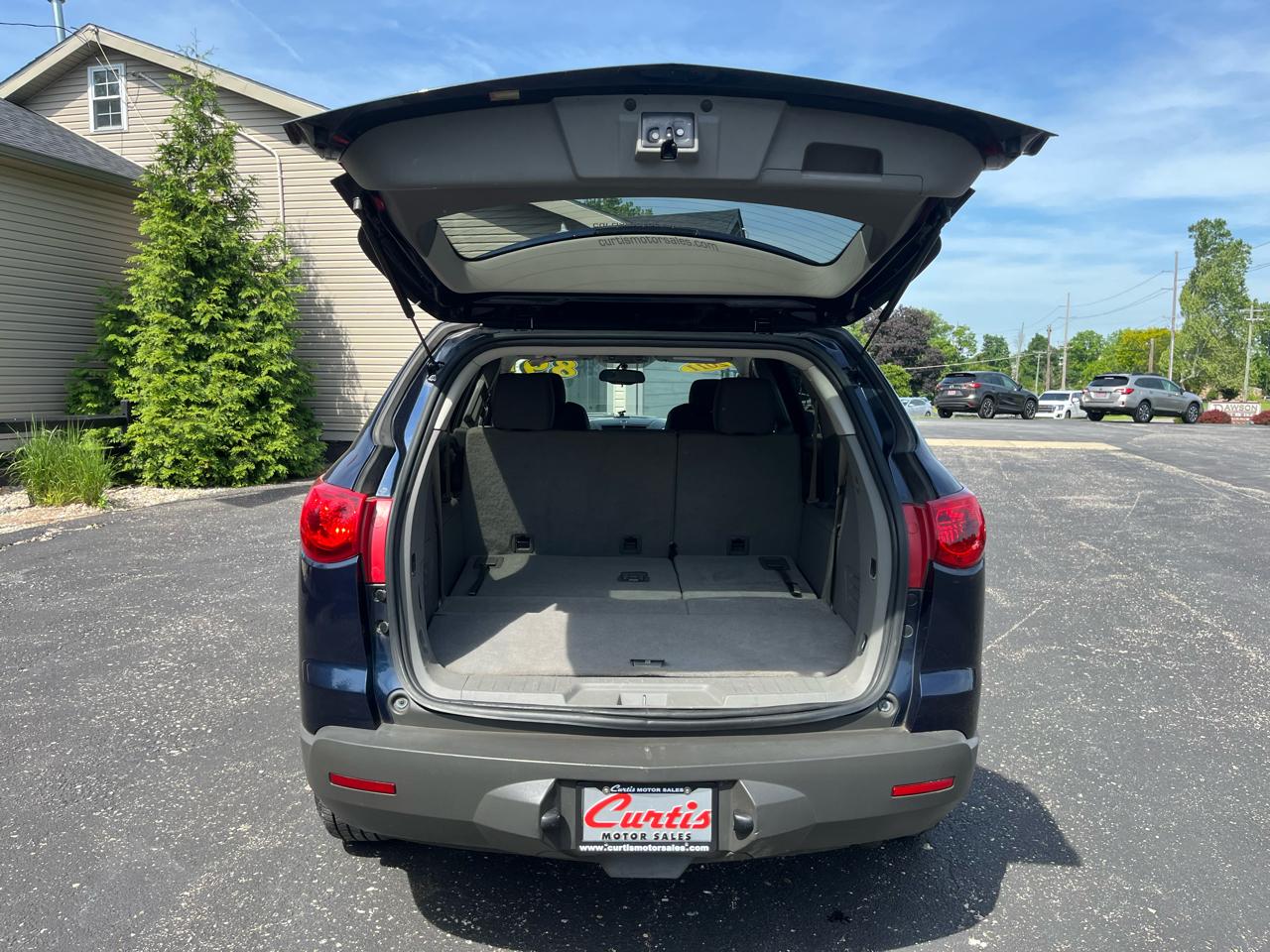 Chevrolet Traverse LS AWD w/PDC 2011