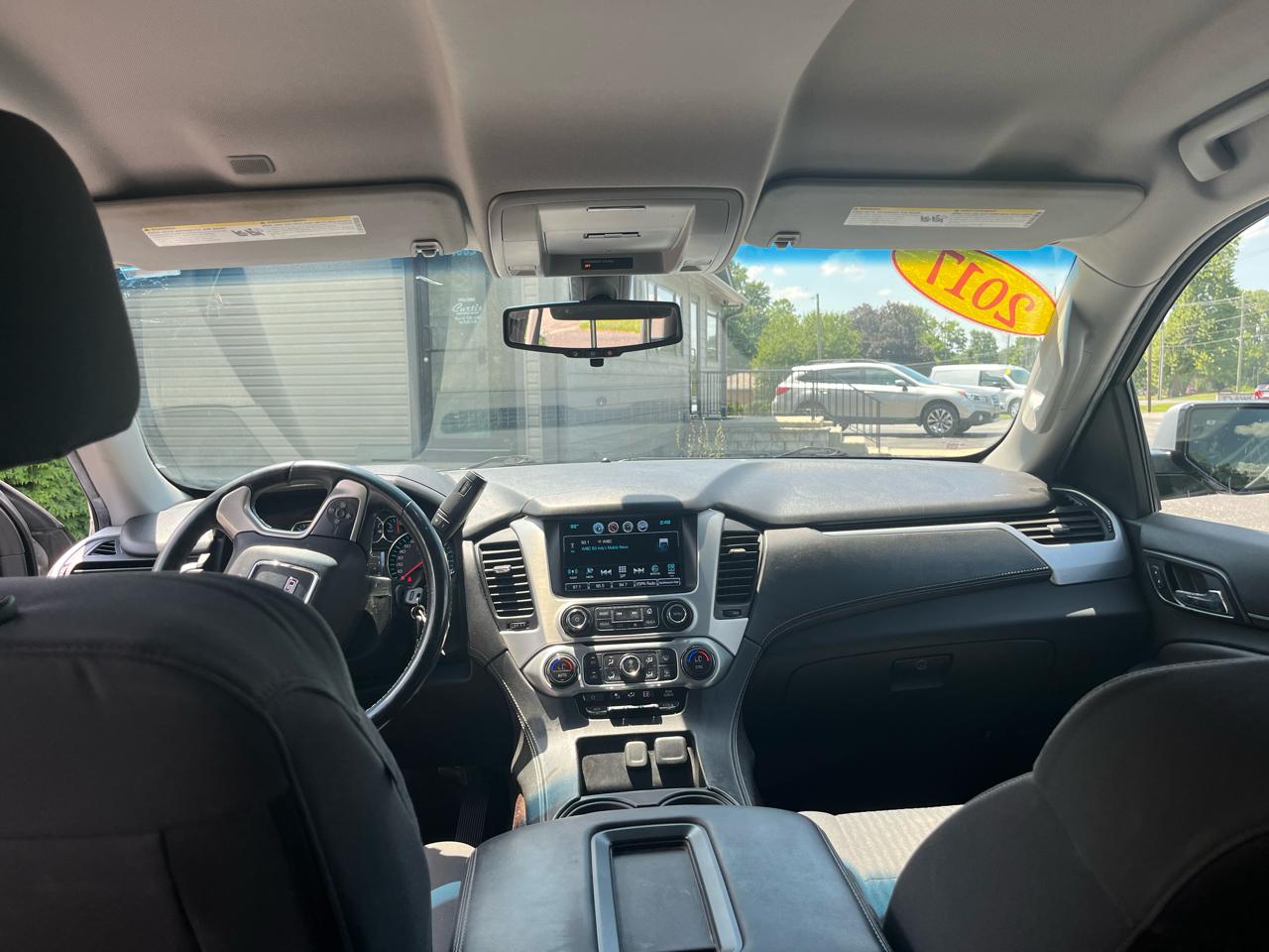 GMC Yukon XL SLE 4WD 2017