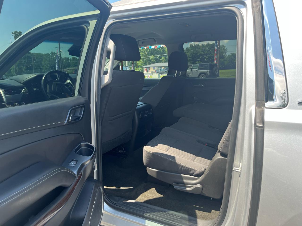 GMC Yukon XL SLE 4WD 2017