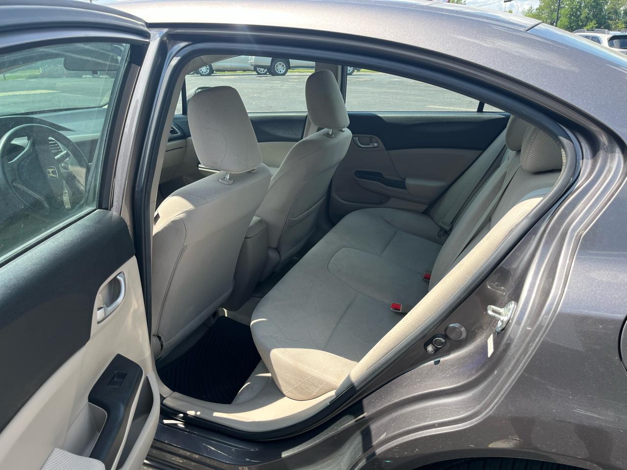 Honda Civic LX Sedan 5-Speed AT 2012