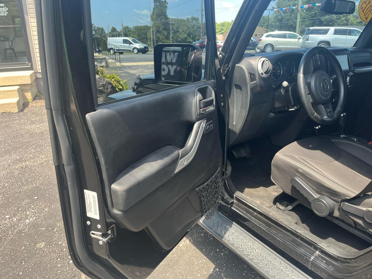 Jeep Wrangler Unlimited Sahara 4WD 2015
