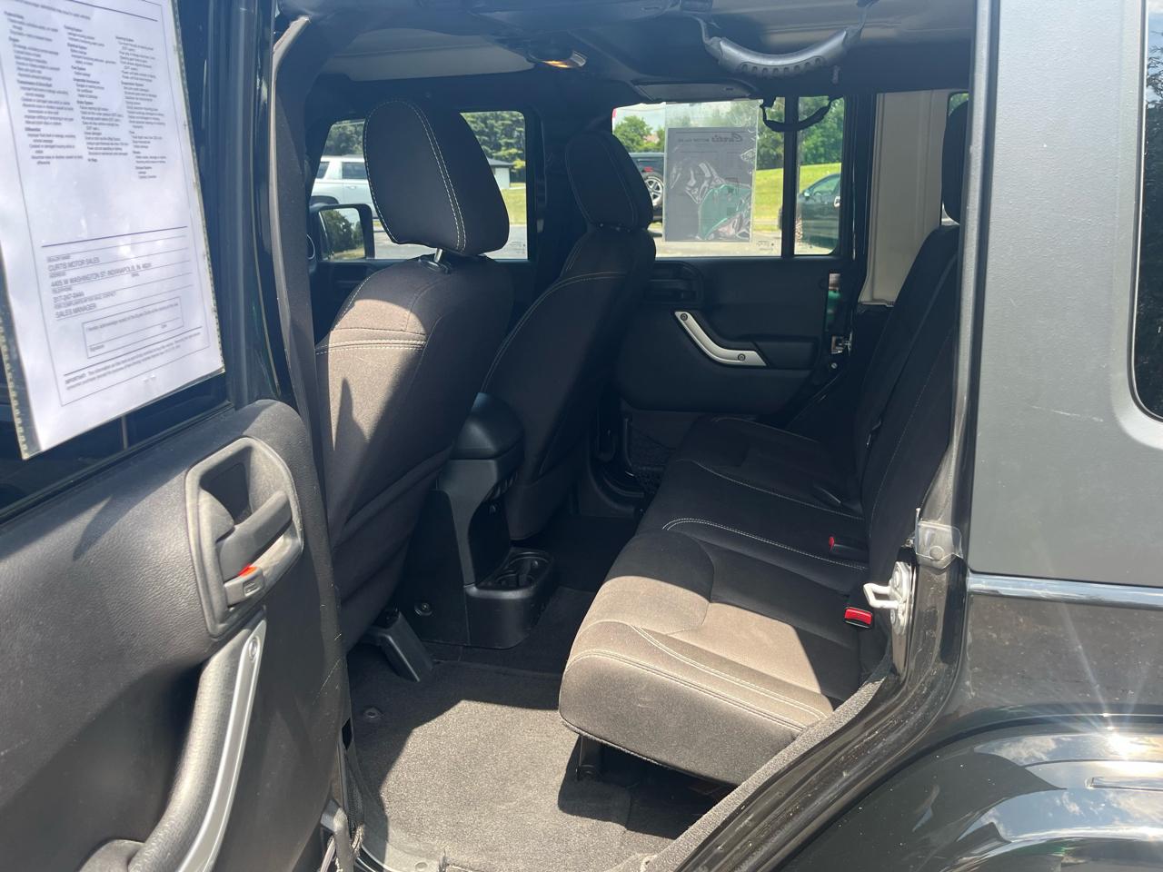 Jeep Wrangler Unlimited Sahara 4WD 2015