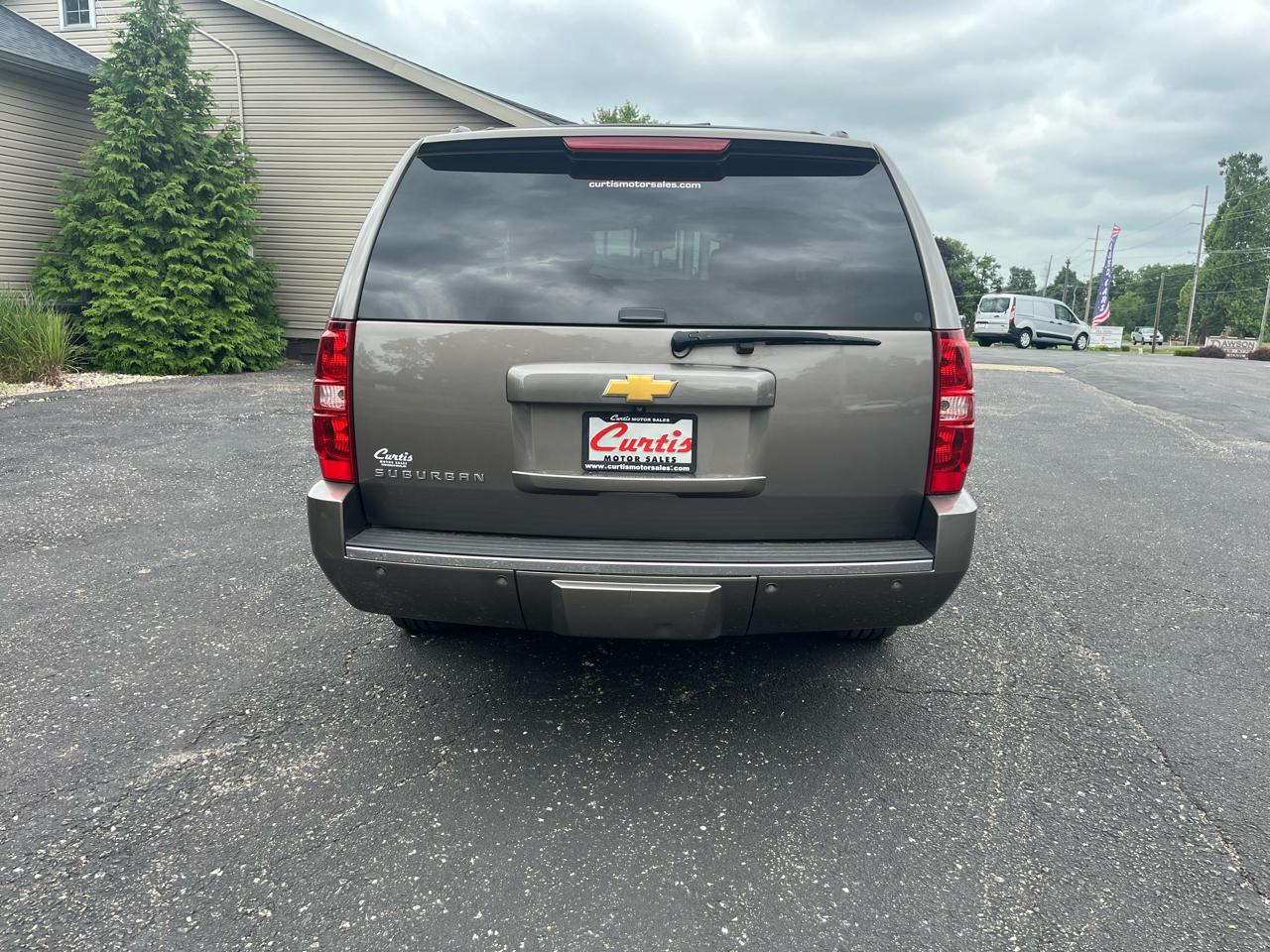 Chevrolet Suburban LTZ 1500 4WD 2014