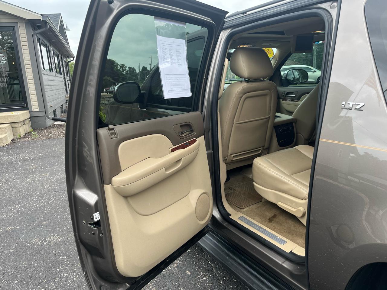 Chevrolet Suburban LTZ 1500 4WD 2014