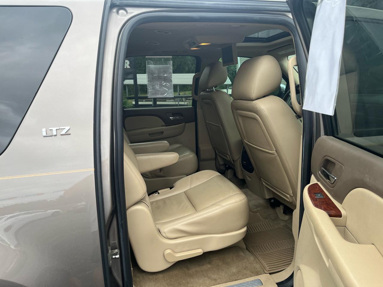 Chevrolet Suburban LTZ 1500 4WD 2014