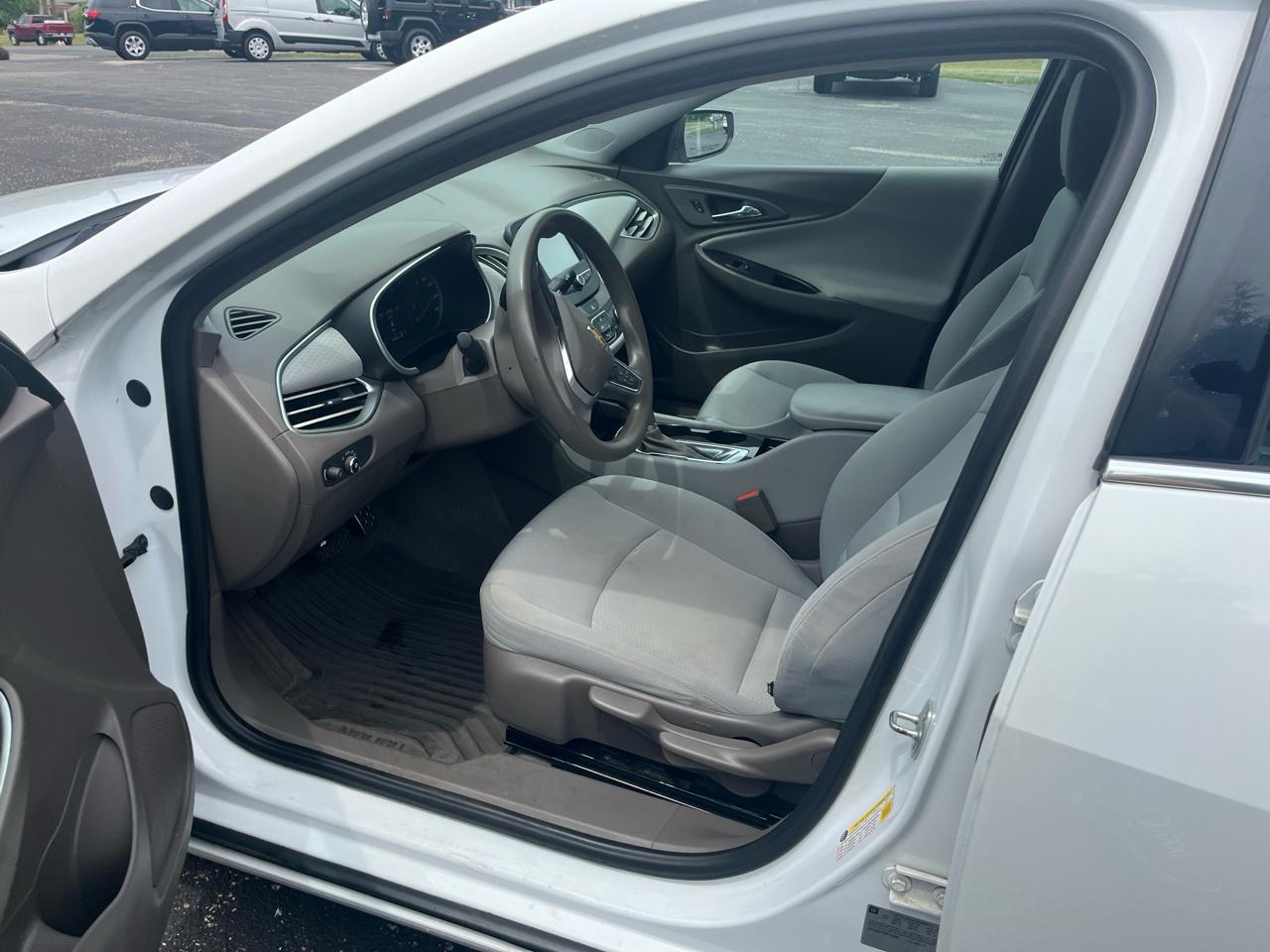 Chevrolet Malibu LS 2017