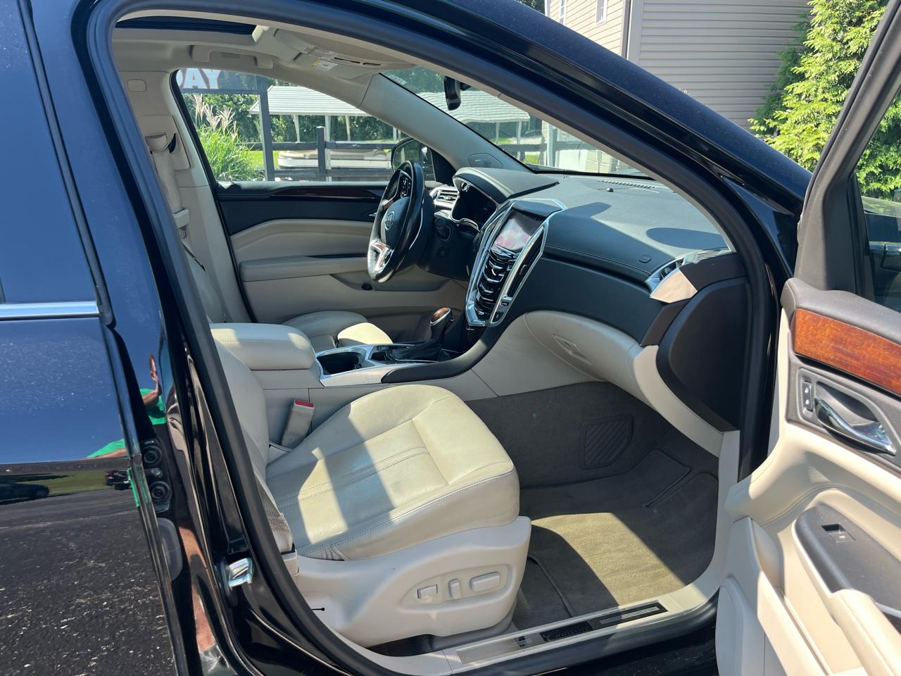 Cadillac SRX Luxury Collection 2013