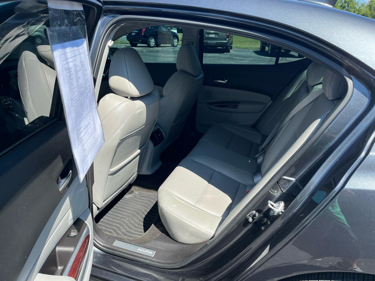 Acura TLX 9-Spd AT w/Technology Package 2015