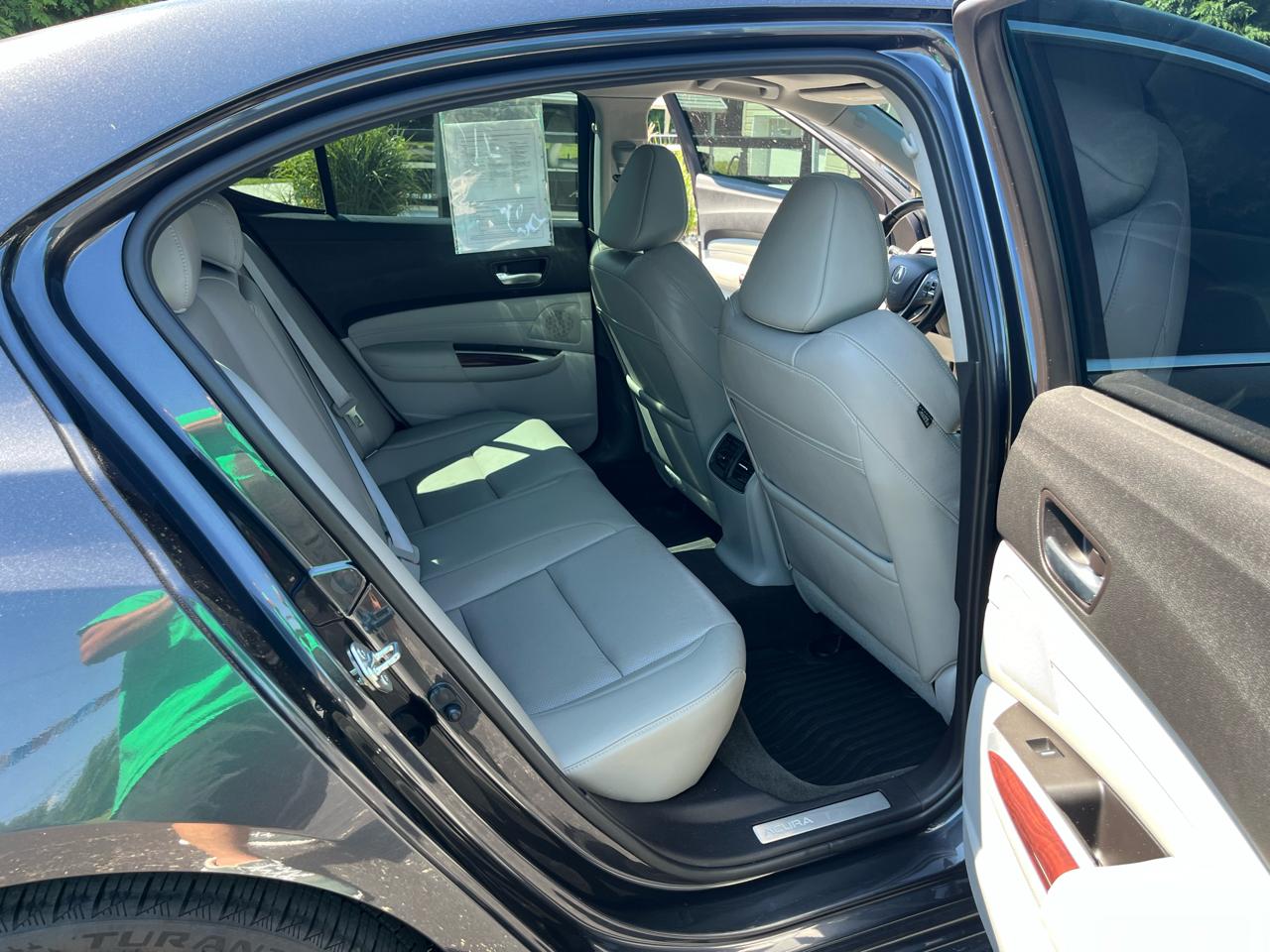Acura TLX 9-Spd AT w/Technology Package 2015