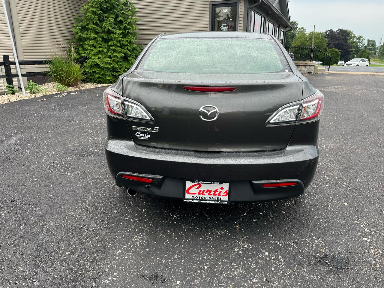 Mazda MAZDA3 i Touring 4-door 2010
