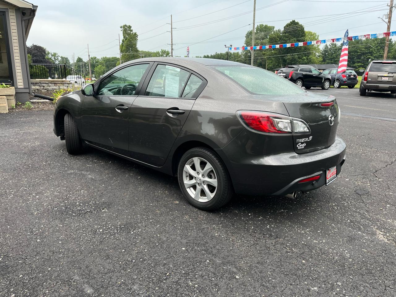 Mazda MAZDA3 i Touring 4-door 2010