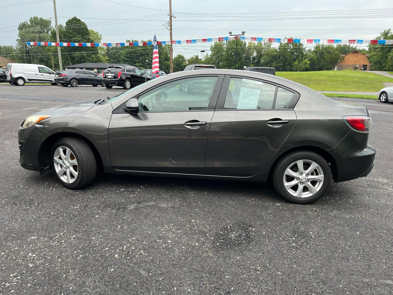 Mazda MAZDA3 i Touring 4-door 2010