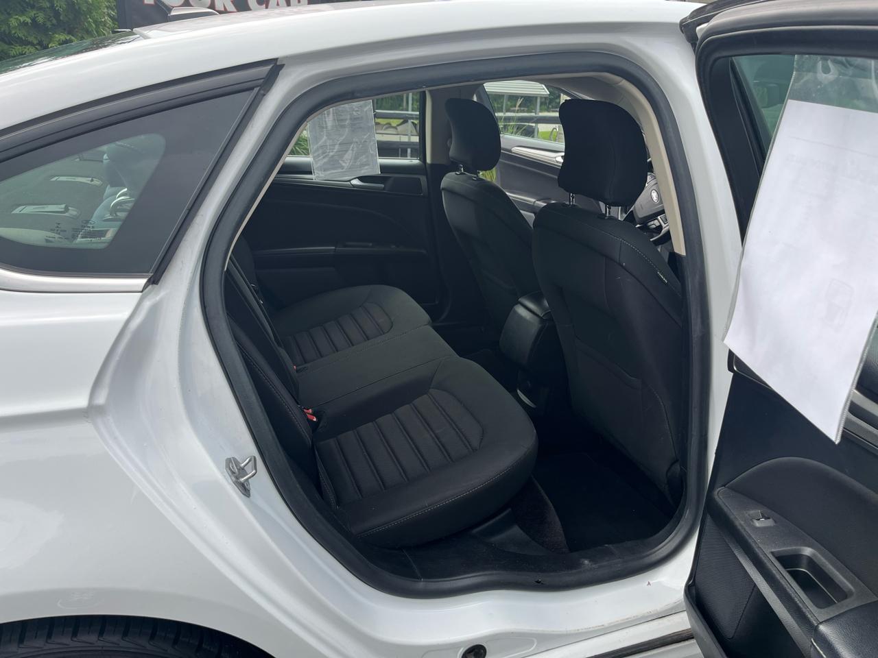 Ford Fusion SE 2018