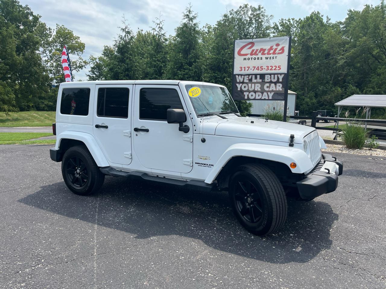 Jeep Wrangler Unlimited Sahara 4WD 2013