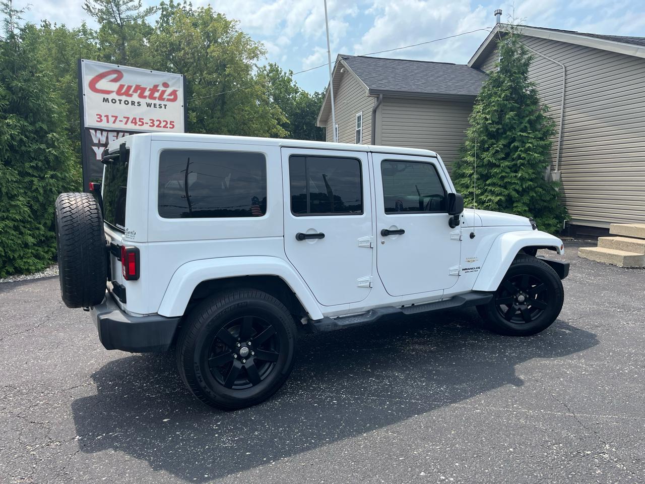 Jeep Wrangler Unlimited Sahara 4WD 2013