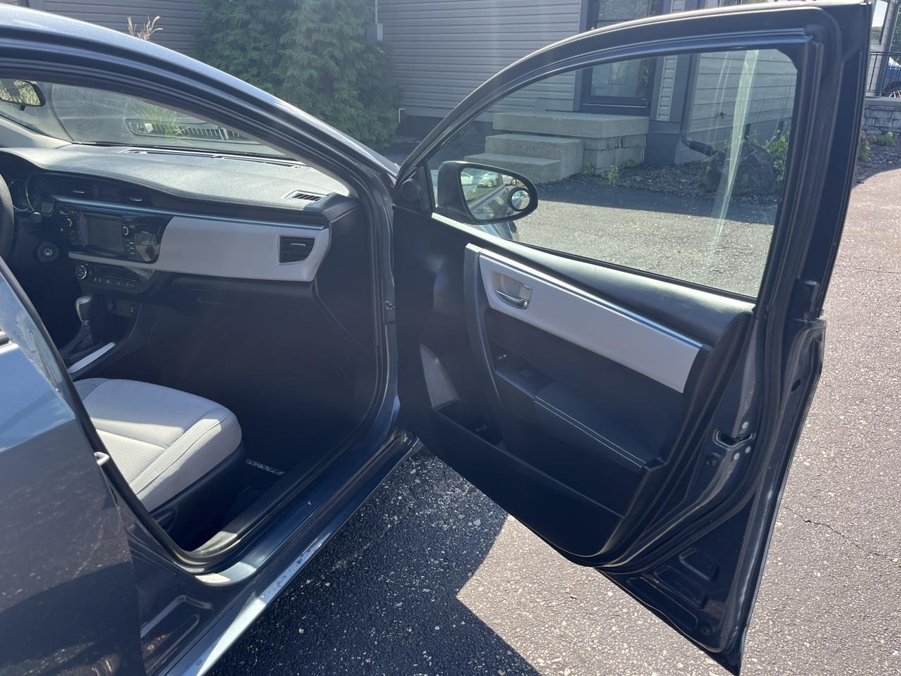 Toyota Corolla S Premium CVT 2014