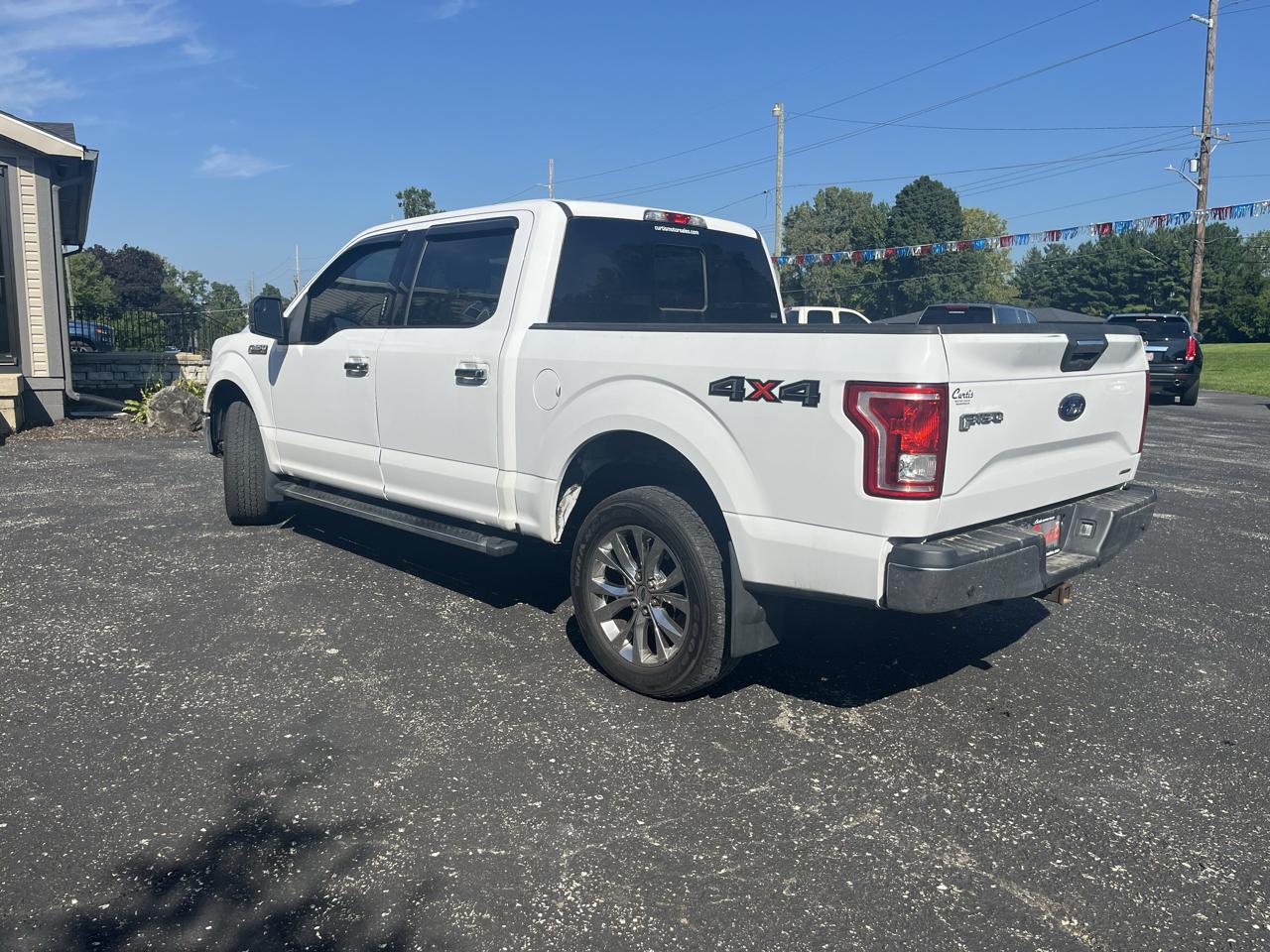 Ford F-150 Lariat SuperCrew 5.5-ft. Bed 4WD 2016