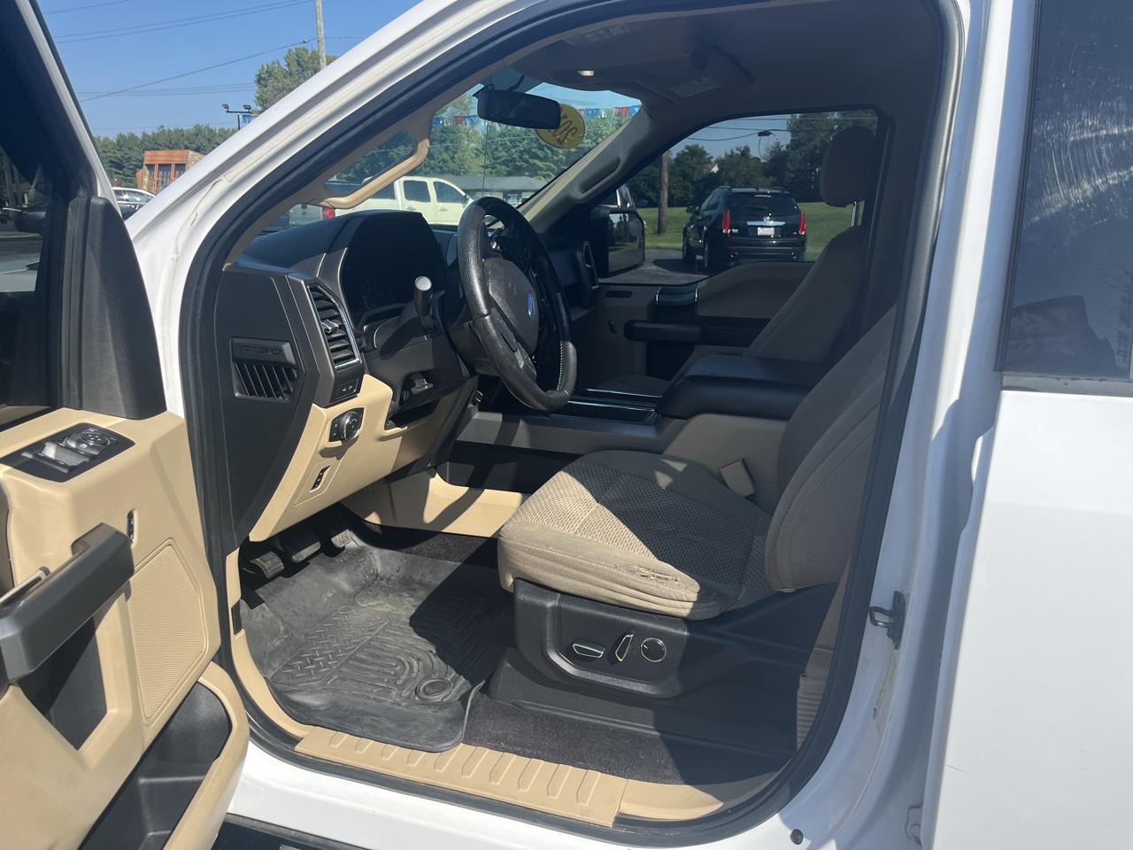 Ford F-150 Lariat SuperCrew 5.5-ft. Bed 4WD 2016