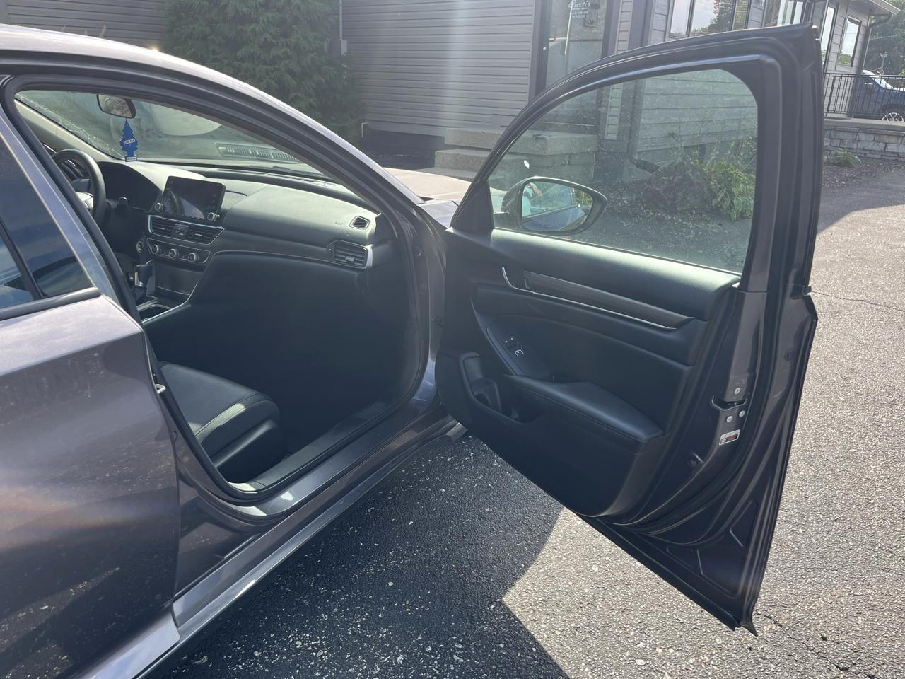 Honda Accord LX CVT 2019