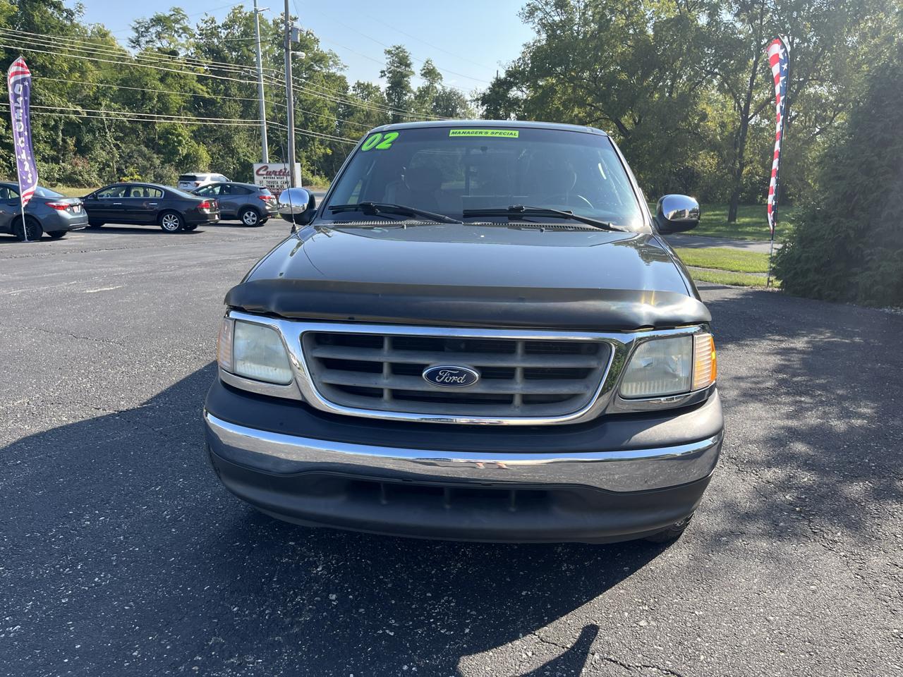 Ford F-150 XL SuperCab Short Bed 2WD 2002