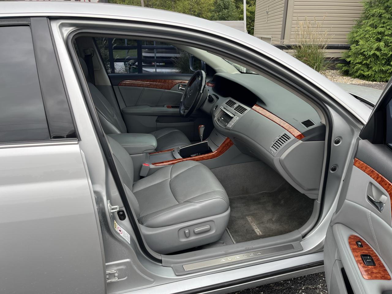 Toyota Avalon Limited 2007