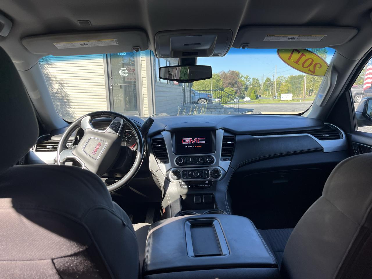 GMC Yukon XL SLE 4WD 2017