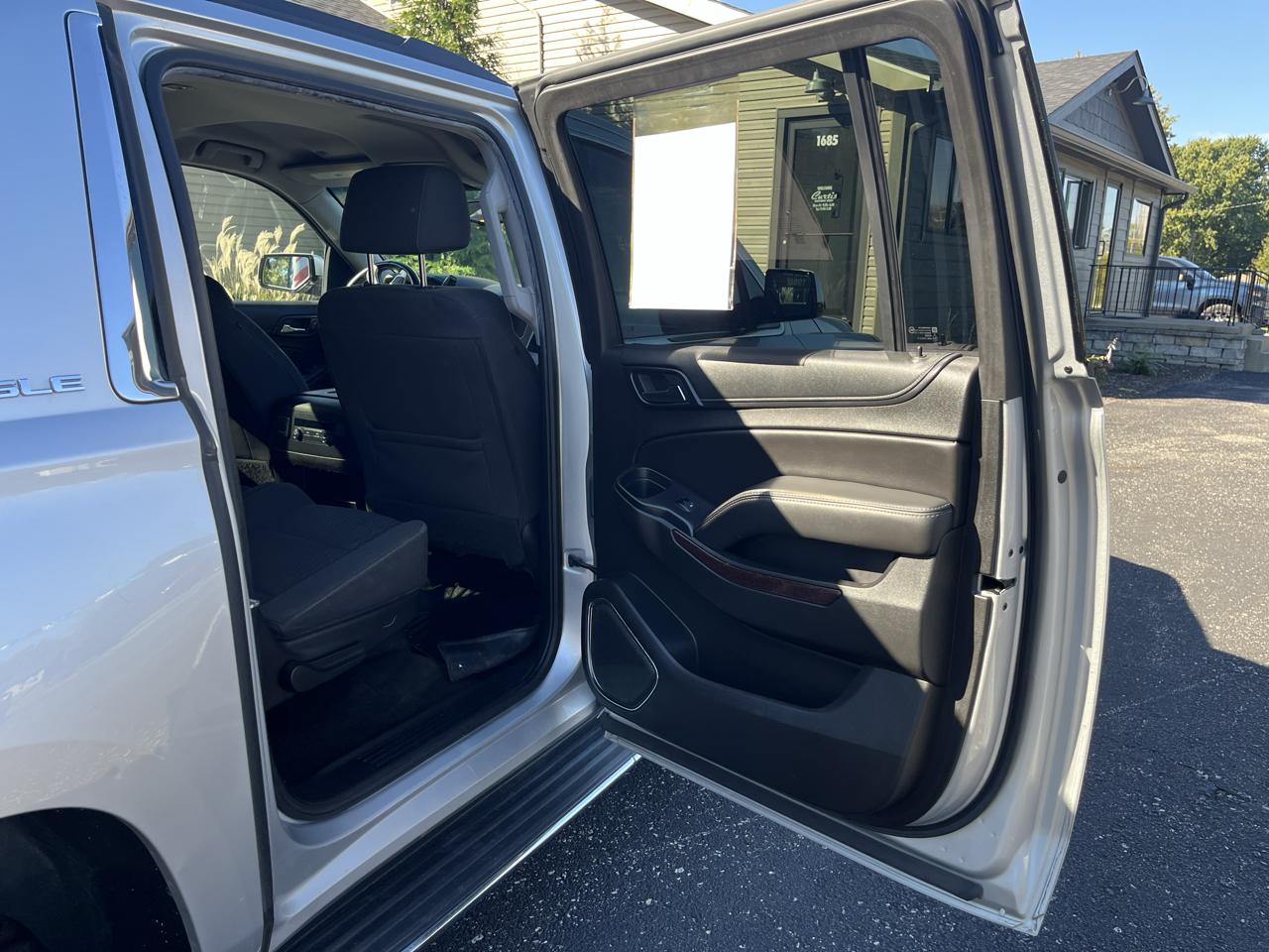 GMC Yukon XL SLE 4WD 2017