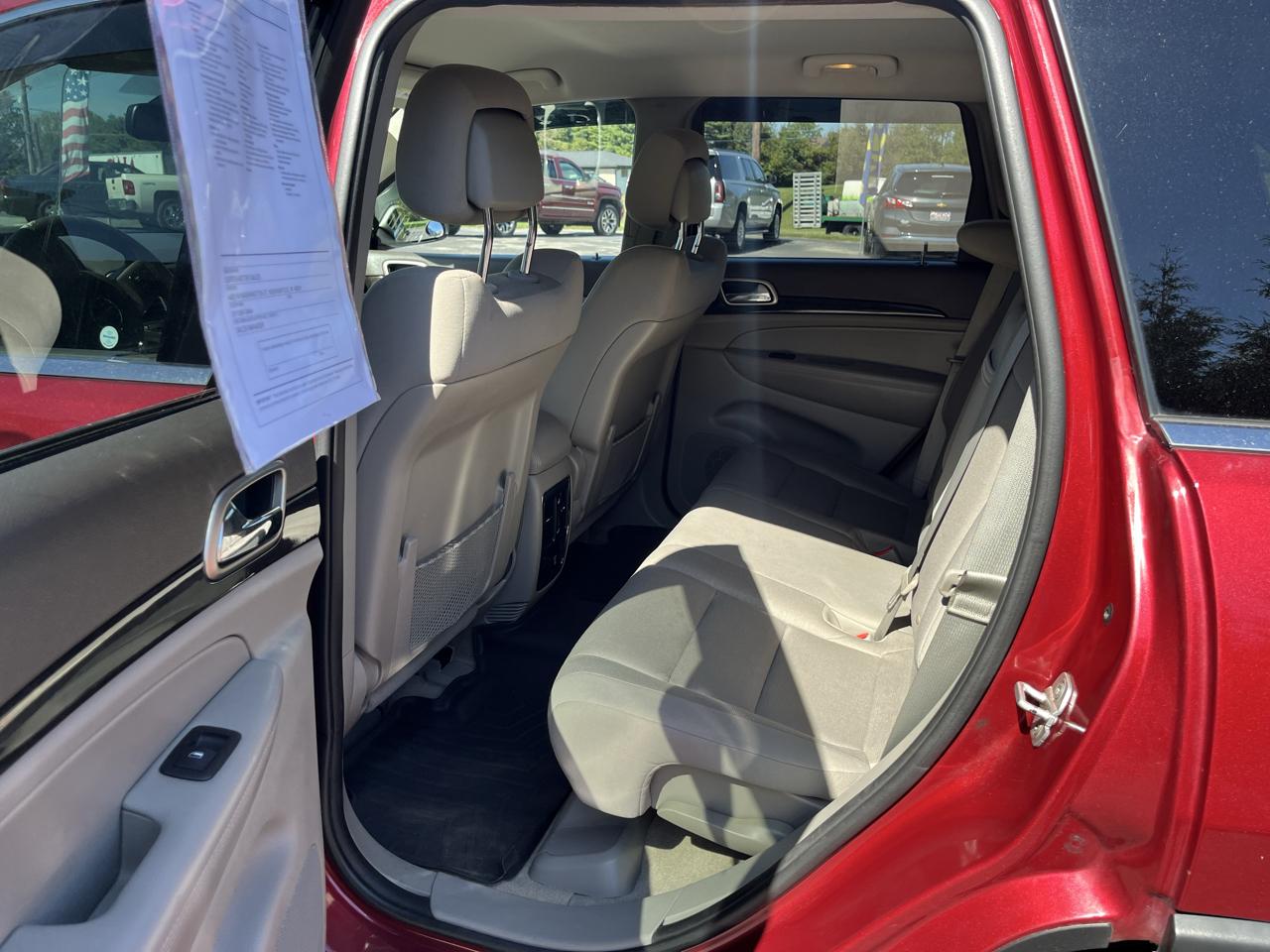Jeep Grand Cherokee Laredo 4WD 2013