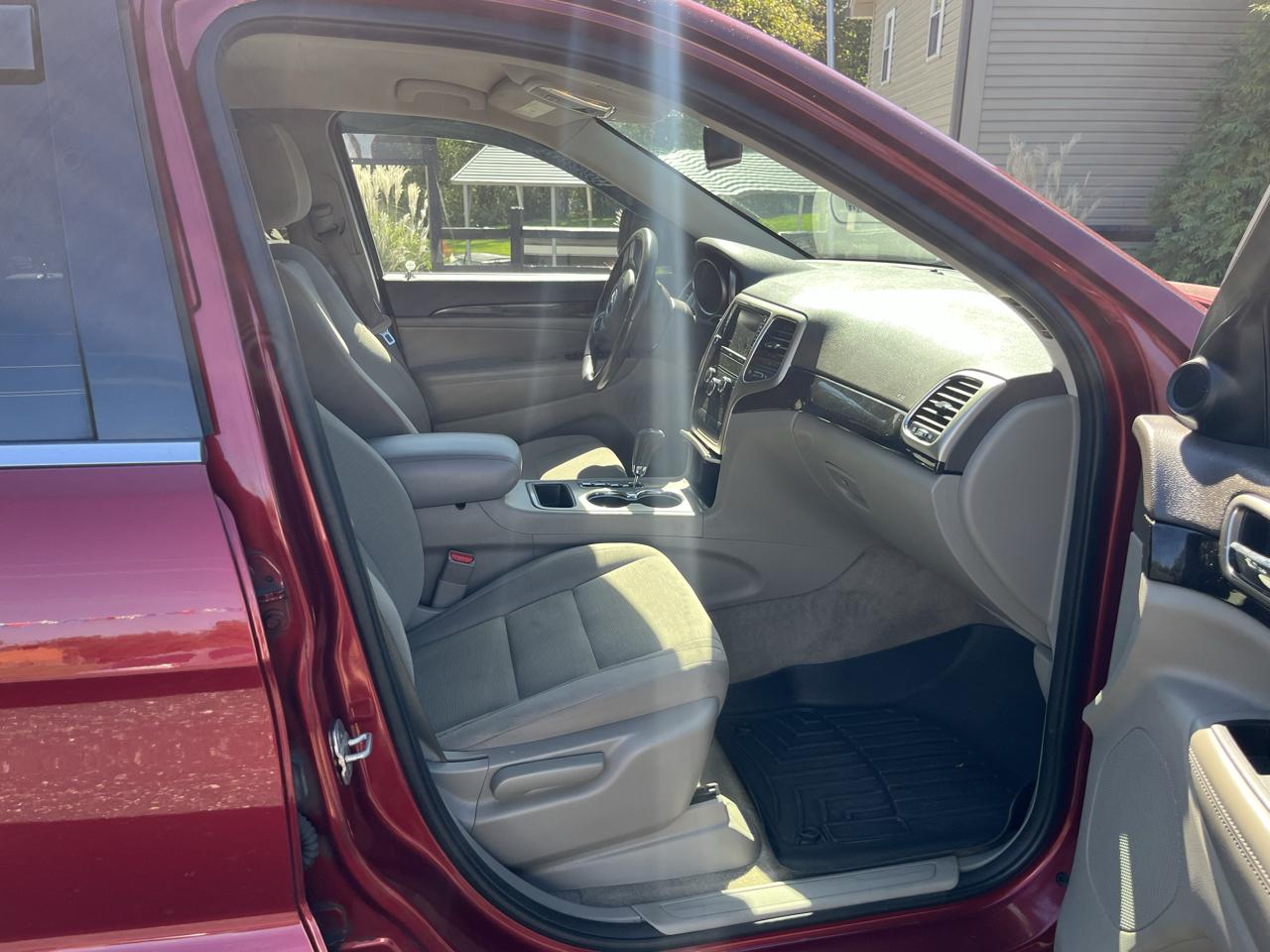 Jeep Grand Cherokee Laredo 4WD 2013