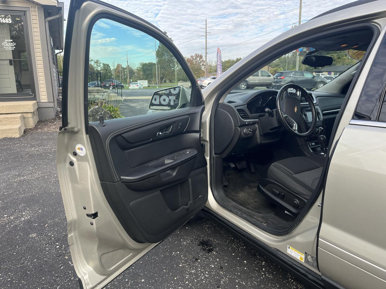 Chevrolet Traverse 1LT FWD 2015