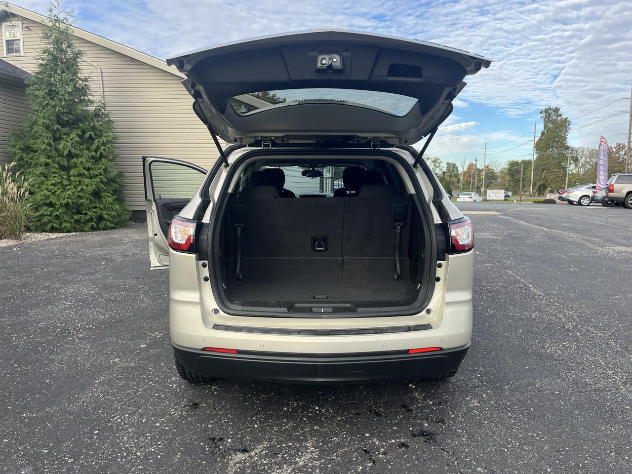 Chevrolet Traverse 1LT FWD 2015