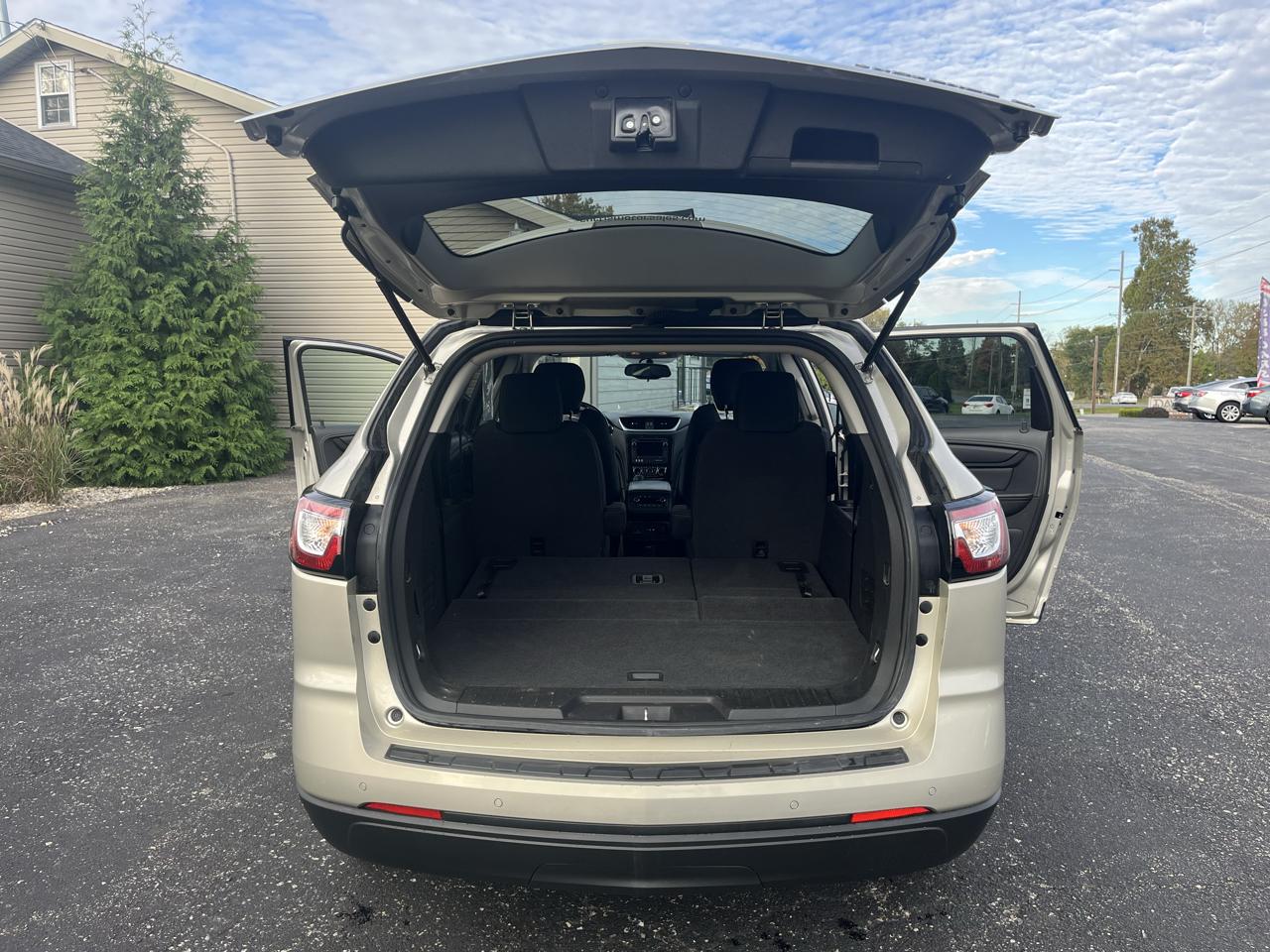 Chevrolet Traverse 1LT FWD 2015