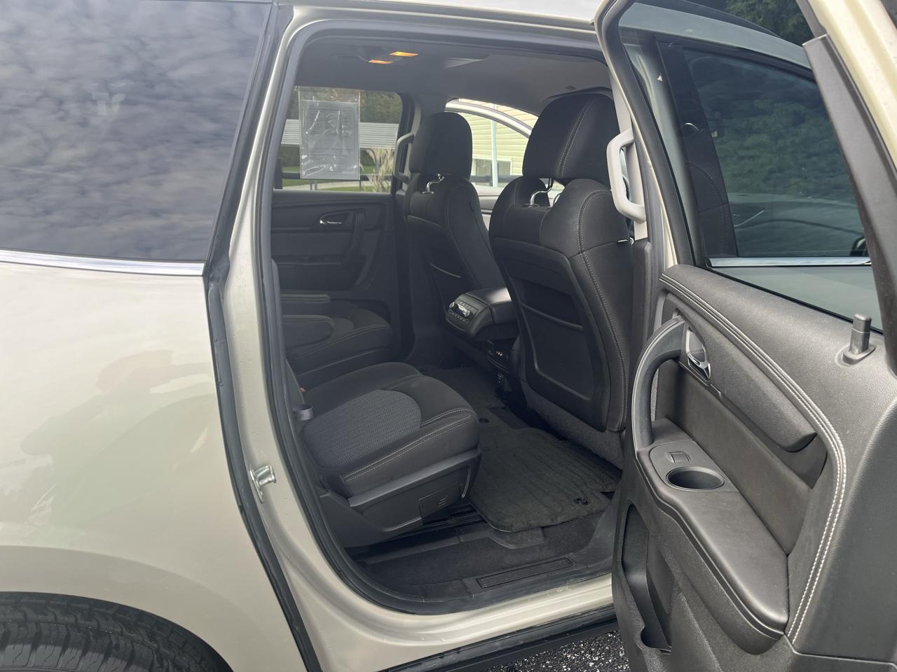 Chevrolet Traverse 1LT FWD 2015