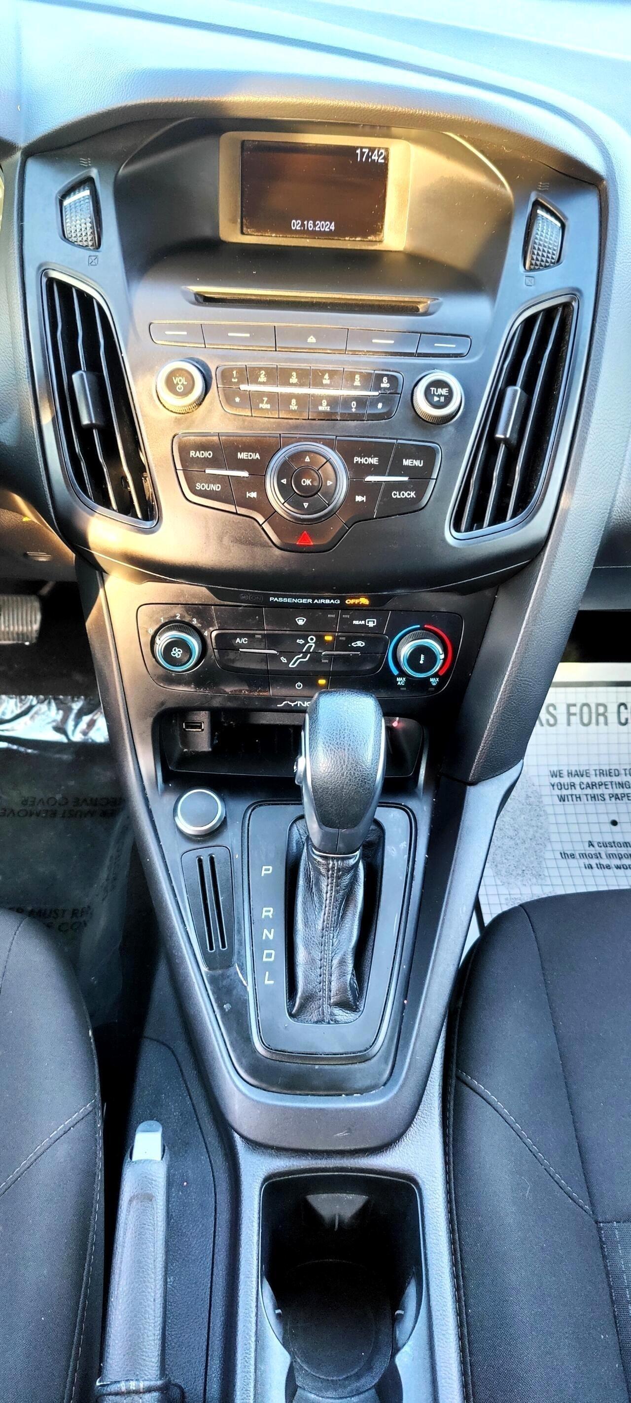 Ford Focus 4dr Sdn SE 2016