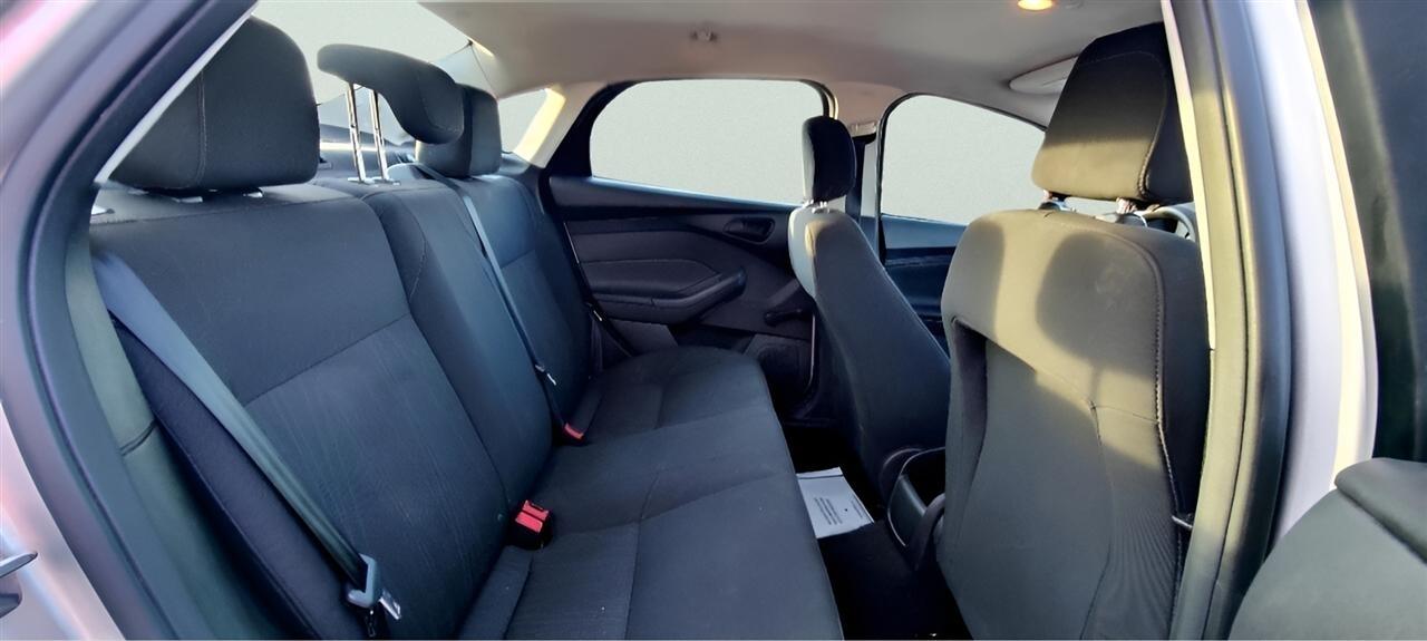Ford Focus 4dr Sdn SE 2016