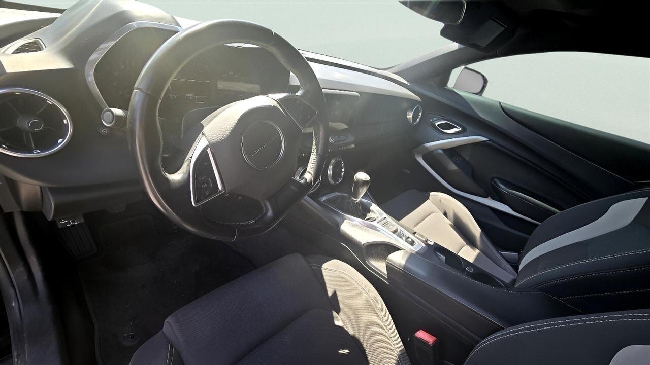 Chevrolet Camaro 2dr Cpe 1LT 2016