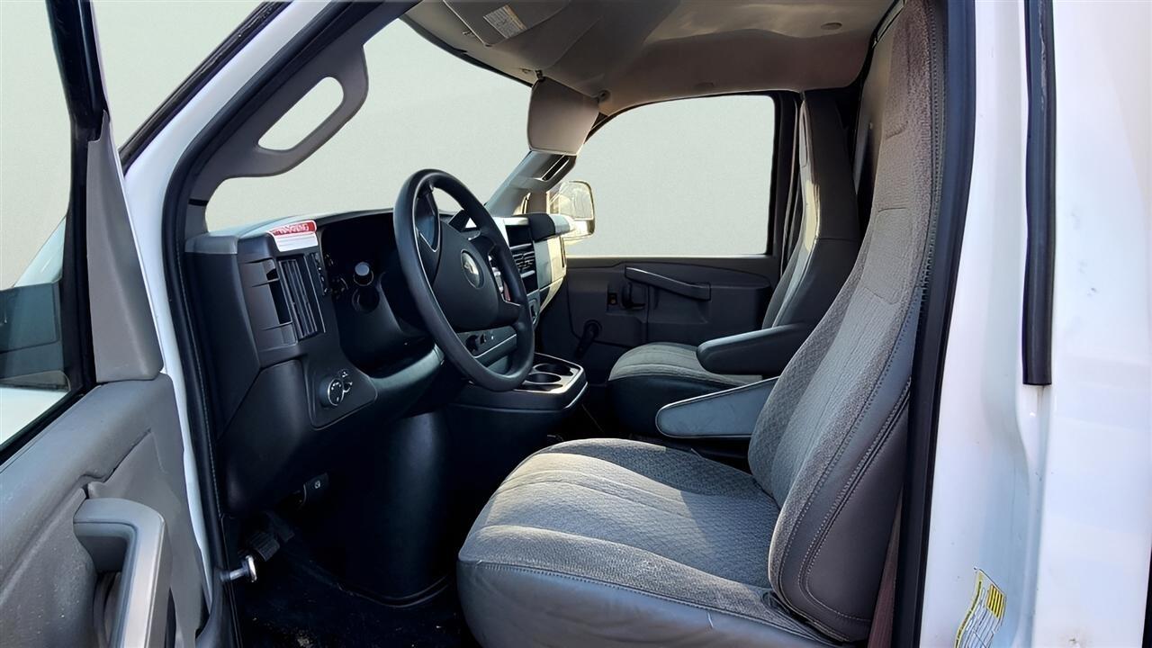 Chevrolet Express G3500 139" 2016
