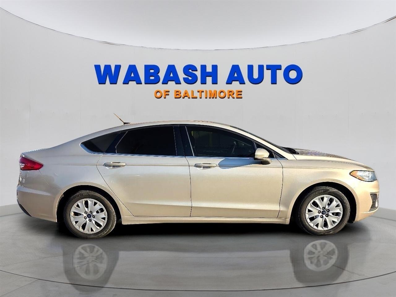 Ford Fusion S FWD 2019