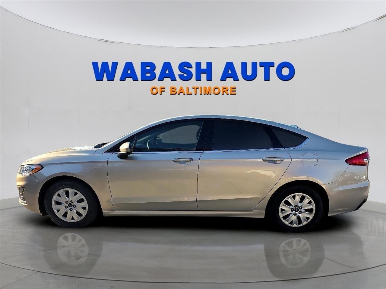 Ford Fusion S FWD 2019