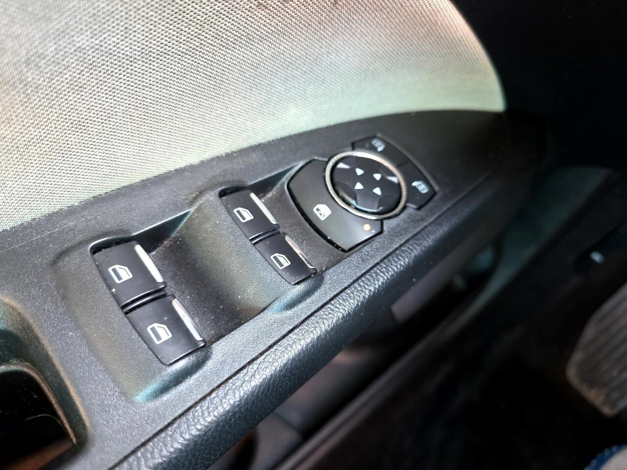 Ford Fusion S FWD 2019