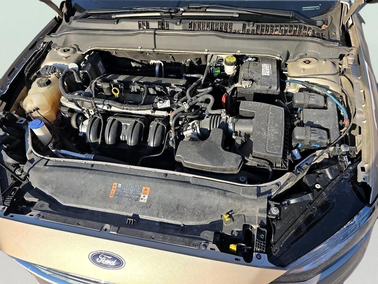 Ford Fusion S FWD 2019
