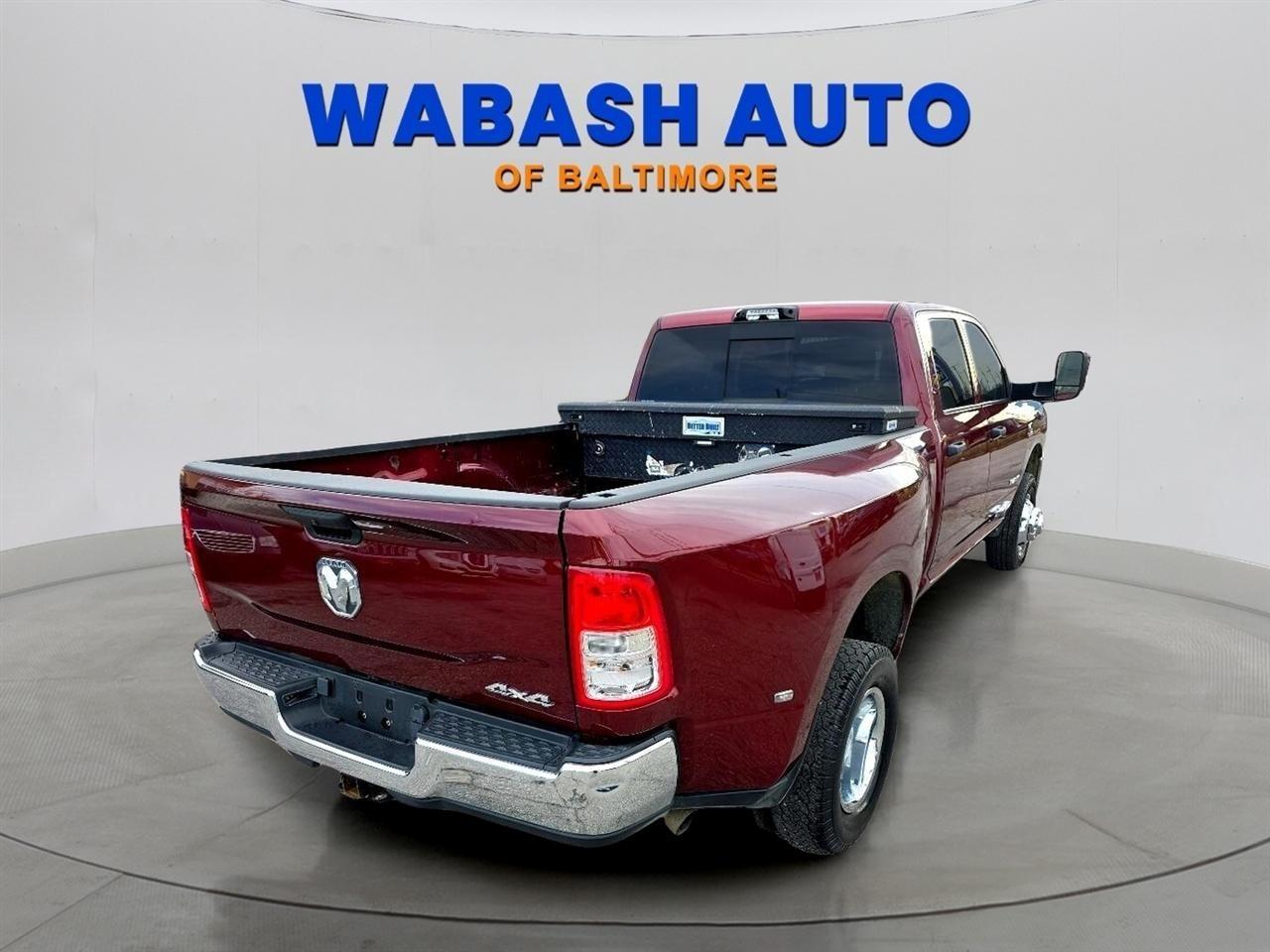 RAM 3500 Tradesman 4x4 Crew Cab 8' Box 2022