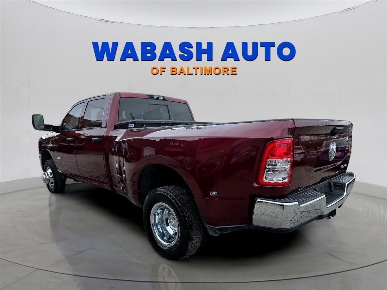 RAM 3500 Tradesman 4x4 Crew Cab 8' Box 2022