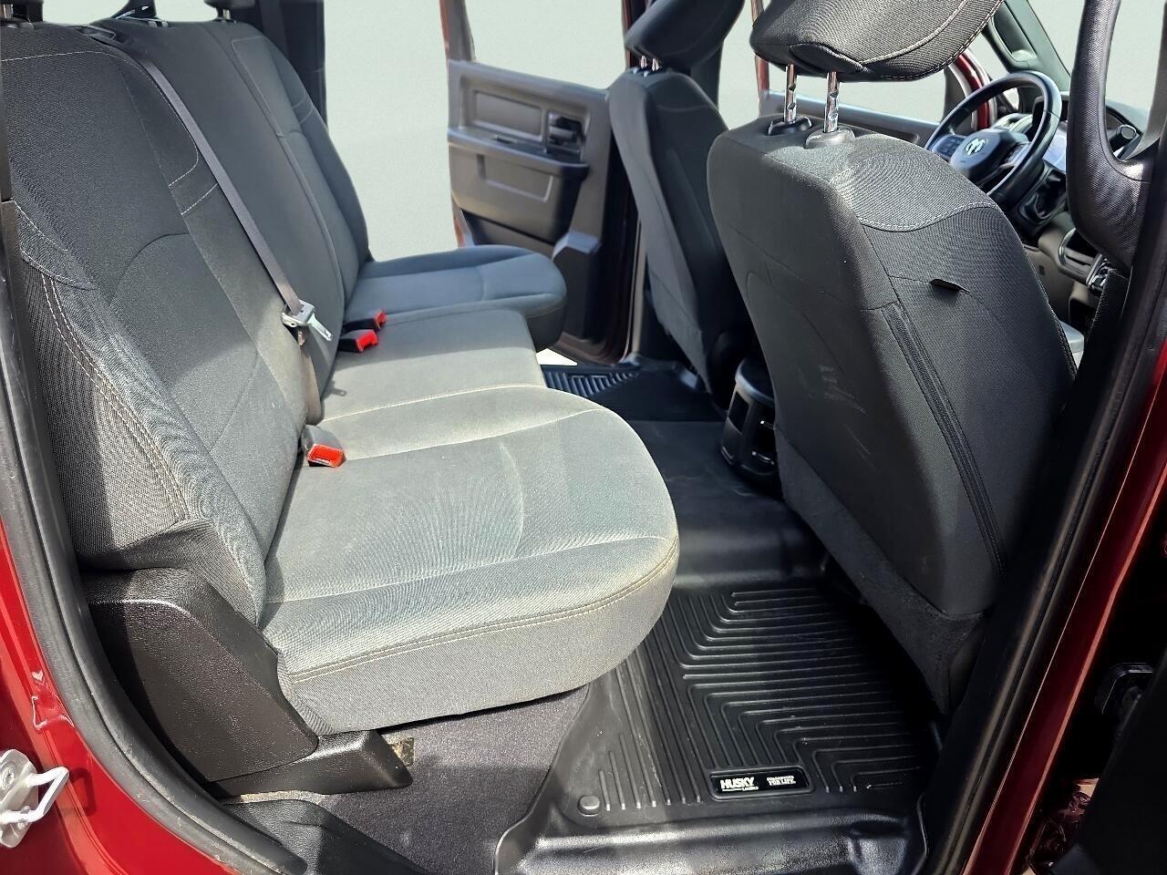 RAM 3500 Tradesman 4x4 Crew Cab 8' Box 2022