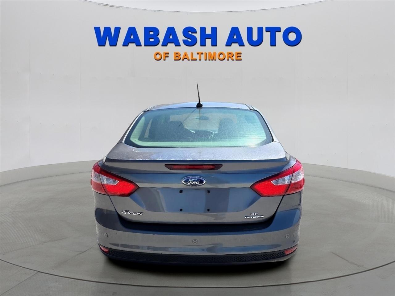 Ford Focus 4dr Sdn SE 2013