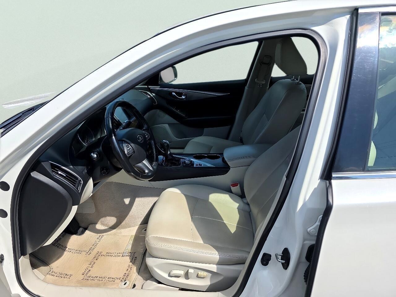 Infiniti Q50 4dr Sdn 3.0t Premium RWD 2016
