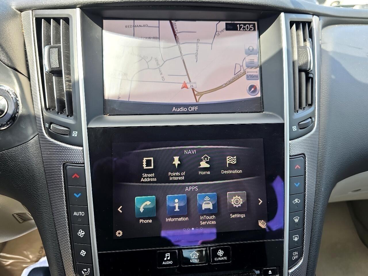 Infiniti Q50 4dr Sdn 3.0t Premium RWD 2016